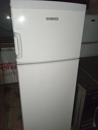 холодильник зил: Двухкамерный холодильник Beko, цвет - Белый, На запчасти