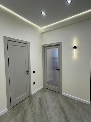 Долгосрочная аренда квартир: 2 комнаты, Риэлтор, Без подселения, С мебелью полностью — 18