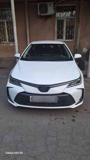 самая дорогая машина в кыргызстане: Toyota Corolla: 2019 г., 1.8 л, Вариатор, Гибрид, Седан