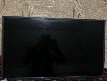 Телевизоры: Бренд:Рекорд. LED-телевизор с плоской панелью, диагональ 32 дюйма (81 — 1