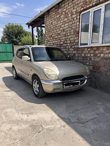 hilux surf 130: Toyota Duet: 1999 г., 0.1 л, Автомат, Бензин, Хэтчбэк — 1