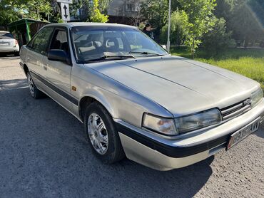 mazda трибут: Mazda 626: 1990 г., 2 л, Механика, Бензин, Хэтчбэк
