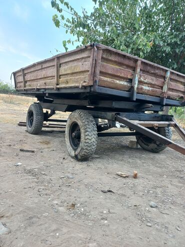 Boşqablar: Bu, əsasən kənd təsərrüfatı və ya tikinti materiallarının daşınması