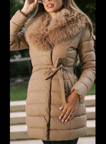 stradivarius jakne prolecne: Zimska ženska jakna 
S M L XL 2XL 
Cena 6200 dinara 😇 — 1