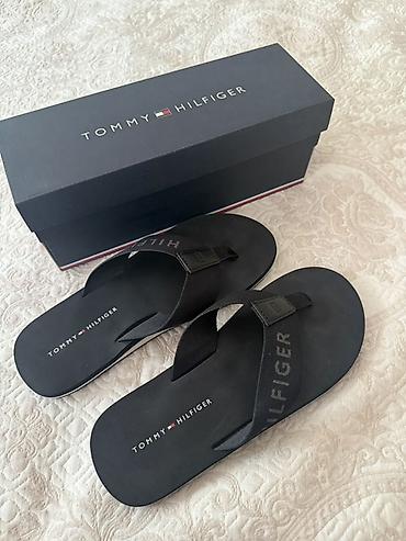 kampus ayaqqabı: Tommy Hilfiger kişi şlapesi – Hilfiger Print Beach Sandal - Rəng: qara — 2
