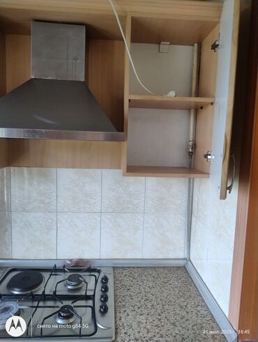 Dolablar: İşlənmiş, Açılan, Düz dolab — 16