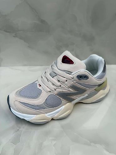 karl lagerfild: NB A klasa
36-45 
4500 din. ❤️‍🔥
O — 3