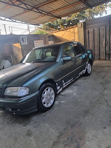 2106 ucuz: Məhsul: Mercedes-Benz sedan salonu və audio sistemi Təsvir: - Klassik — 6