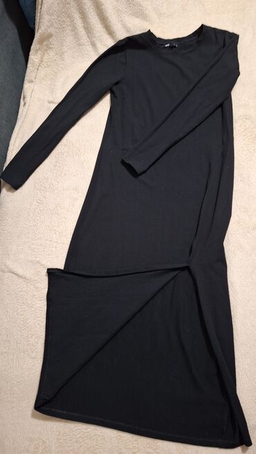 cvetne haljine za punije: Reserved M (EU 38), color - Black, Evening, Long sleeves