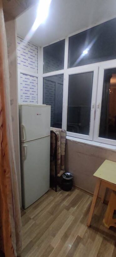 Uzunmüddətli kirayə mənzillər: Masazirda qurtuluş 93de5 mertebeli binanın 3-cu mərtəbəsində yerləşən — 6