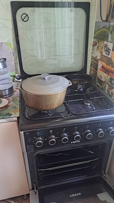 пожарный щить: Бүктөмө диван, Колдонулган, Үчтүк
