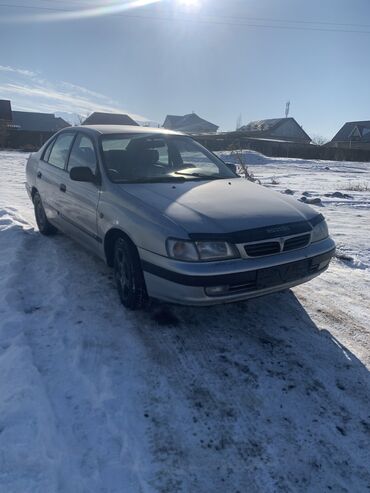 серв 1: Toyota Carina E: 1996 г., 1.8 л, Механика, Бензин, Седан