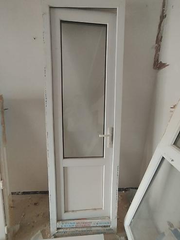 PVC qapı – şüşəli model - Material: ağ rəngli PVC profil (Adopen) -