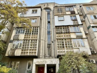 меняю дом на квартиру: 1 бөлмө, 45 кв. м, Жеке план, 5 кабат, Эски ремонт