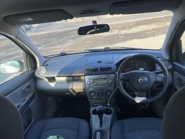 Mazda: Mazda Demio: 2004 г., 1.3 л, Автомат, Бензин, Хэтчбэк at lalafo.kg — 8 Mazda: Mazda Demio: 2004 г., 1.3 л, Автомат, Бензин, Хэтчбэк — 8