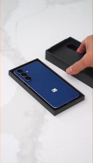 жесткий диск купить: Samsung S25, 128 GB, rəng - Göy, Zəmanət, Barmaq izi, Simsiz şarj