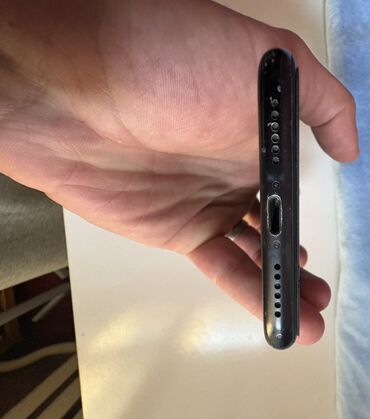 Apple iPhone: IPhone Xr, Б/у, 64 ГБ, Черный, Кабель, 73 % — 6