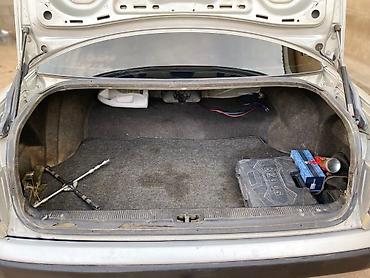 Audi: Audi 100: 1992 г., 2.3 л, Механика, Бензин, Седан — 9