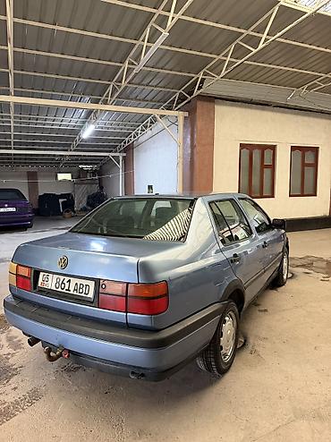 Volkswagen Vento: 1992 г., 1.8 л, Механика, Бензин, Седан