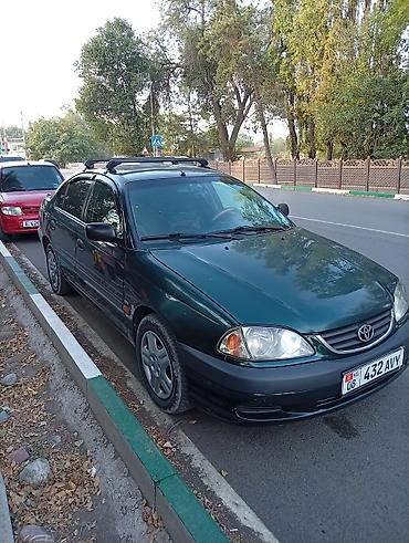 Toyota Avensis: 2000 г., 1.8 л, Механика, Газ, Седан