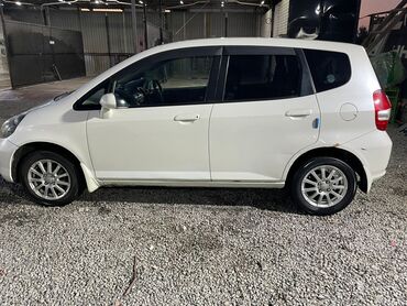 хонда кивис: Honda Fit: 2003 г., 1.3 л, Вариатор, Бензин, Хэтчбэк