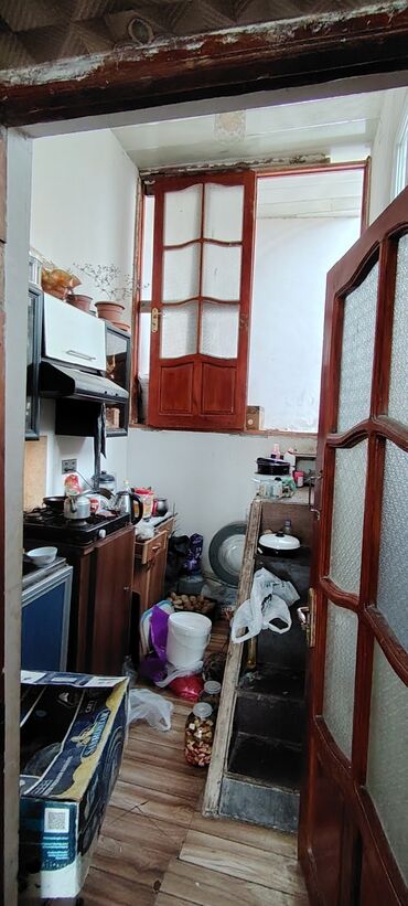 Köhnə tikili: Bakı, Bülbülə qəs., 3 otaqlı, Köhnə tikili, m. Koroğlu, 1 kv. m -da lalafo.az — 15 Köhnə tikili: Bakı, Bülbülə qəs., 3 otaqlı, Köhnə tikili, m. Koroğlu, 1 kv. m — 15