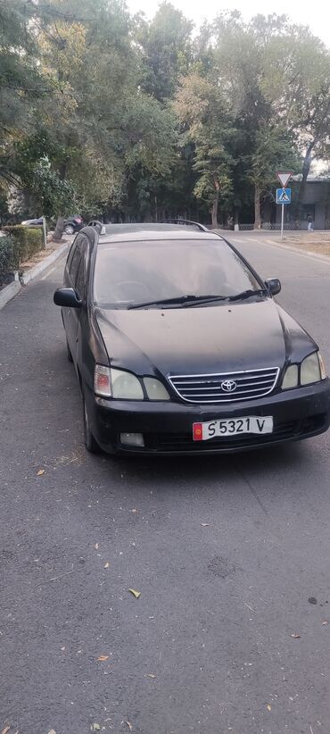 Toyota: Toyota Gaia: 2000 г., 2 л, Автомат, Газ, Минивэн