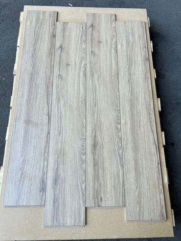 Laminat: Salam əziz musdərilər laminatlarmiz 31 32 33 klass olmagla 8 mm 10 mm -da lalafo.az — 17 Laminat: Salam əziz musdərilər laminatlarmiz 31 32 33 klass olmagla 8 mm 10 mm — 17