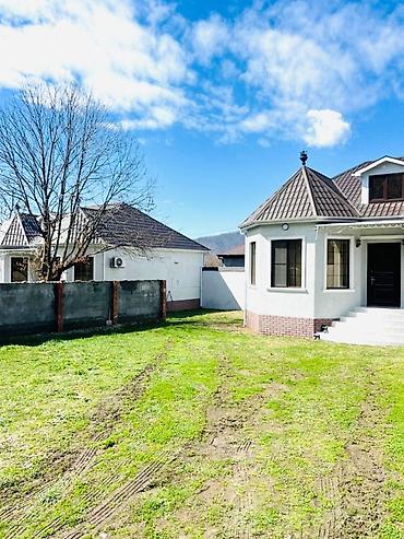 Günlük kirayə evlər: 110 kv. m, 3 otaqlı — 25