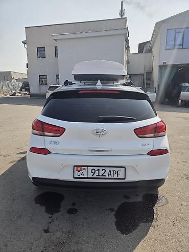 Продажа авто: Hyundai i30: 2018 г., 1.6 л, Робот, Дизель, Хэтчбэк — 4
