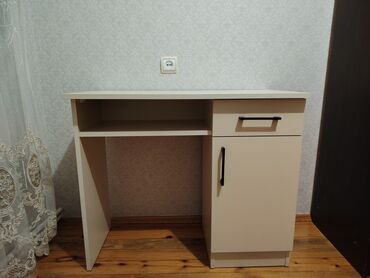 metbex stol: İşlənmiş