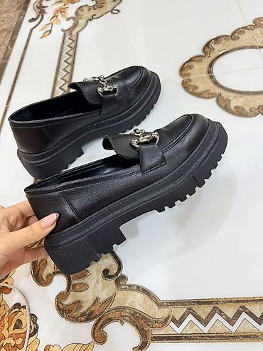 converse all star: 20 AZN 39 ölçü Qadın loafer ayaqqabısı – Marjin brendi 2 dəfə — 2