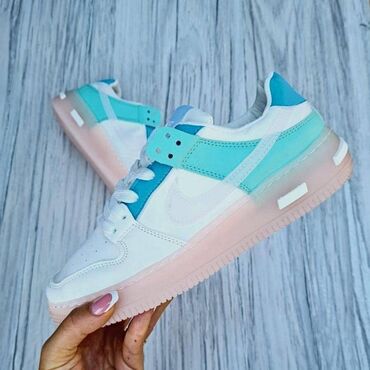 Patike: Nike air force patike

Novo
Brojevi 36 do 41


fb Moja Kupovina 1 — 8