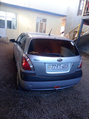 Avtomobil salonu üçün digər detallar: Kia 10500, 2005 il, İşlənmiş — 2