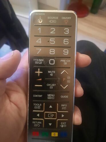 Aksesoari za TV i video: Daljinski za LCD Samsung tv, televizor.
Ispravan — 7