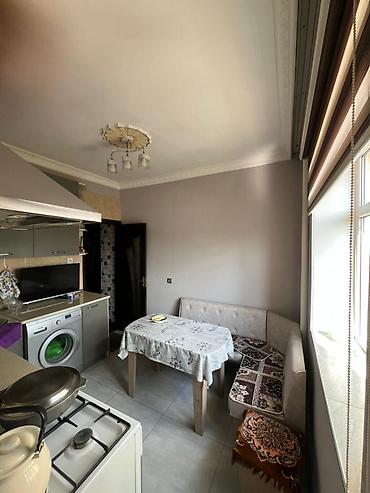 Köhnə tikili: Bakı, 8-ci kilometr, 3 otaqlı, Köhnə tikili, m. Qara Qarayev, 75 kv. m — 9