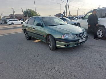 бронирование машина: Toyota Avensis: 2000 г., 1.8 л, Механика, Бензин, Хэтчбэк