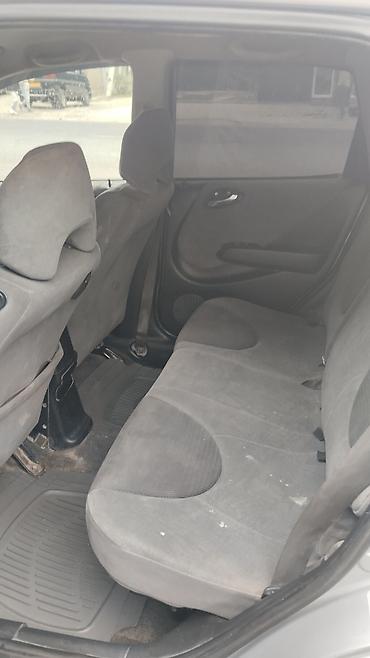 jas: Honda Fit: 2003 г., Автомат, Бензин, Хэтчбэк — 9