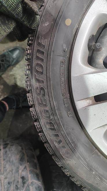 952 2: 175/65r15 с дисками штамповки и колпаки 4*100 фит. Бриджстоун — 4