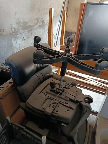 masaüstü ofis seti: Ofis mebeli dəsti – kompüter masası, arakəsməli iş yerləri və ofis — 3