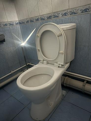 унитазы раковины: Унитаз Напольный, Материал: Фарфор — 1