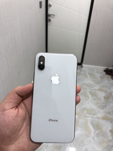 Apple iPhone: IPhone X, 64 GB, Gümüşü, Face ID