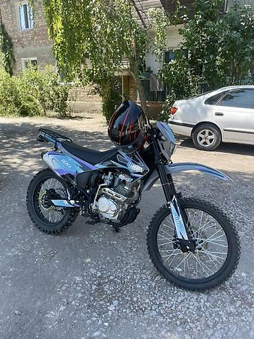 мото honda: Эндуро/кросс мотоцикл 250–300 см³ (надпись 300 на пластике) — 1