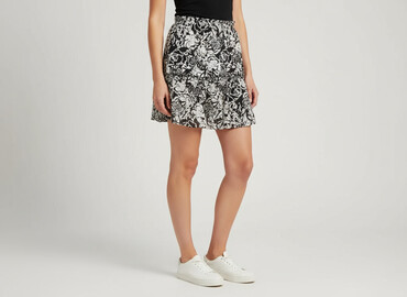 spódnice plisowane mini czarne: Women`s skirt, size S