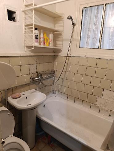 алтын казык ж м: 3 комнаты, 55 м², 104 серия, 2 этаж, Косметический ремонт — 2