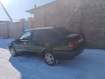 бу авто в рассрочку от хозяина: Volkswagen Vento: 1997 г., 1.8 л, Механика, Бензин, Седан