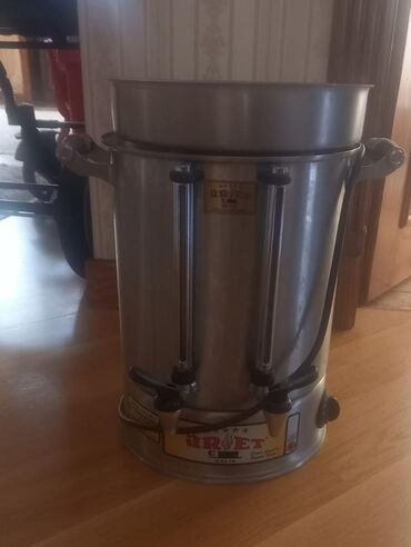 Blenderlər: Elektrik Samovar, 10-dan çox l