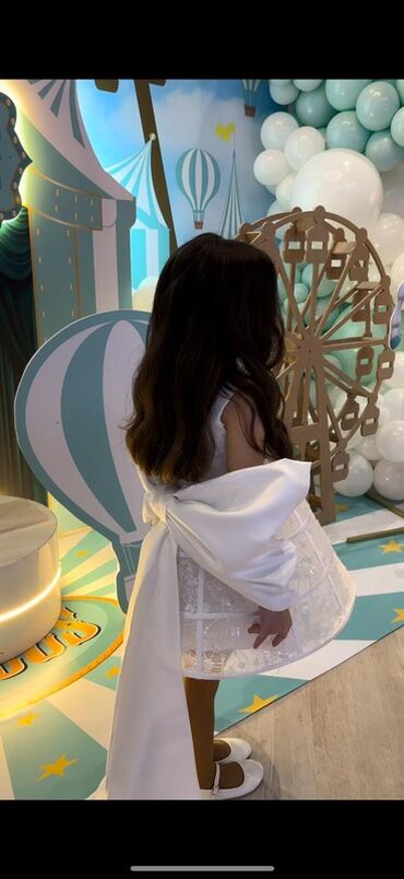 Bayram kostyumları: Uşaq üçün zərif ağ ziyafət/libas - Model: qısa ətəkli, korset üstlü — 9