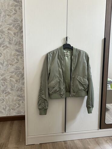 Pencəklər: Vetrovka kurtka, PULL&BEAR, XS (EU 34)