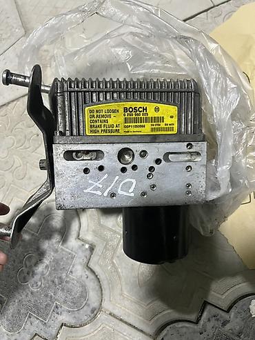 mersedes e220: BOSCH SBC (Sensotronic Brake Control) blok - İstehsalçı: Bosch - — 1